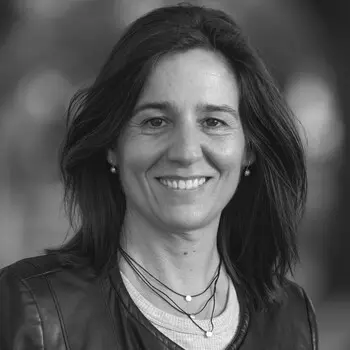 Club de lectura «La vida en miniatura» de Mariana Sández Club de lectura «La vida en miniatura» de Mariana Sández